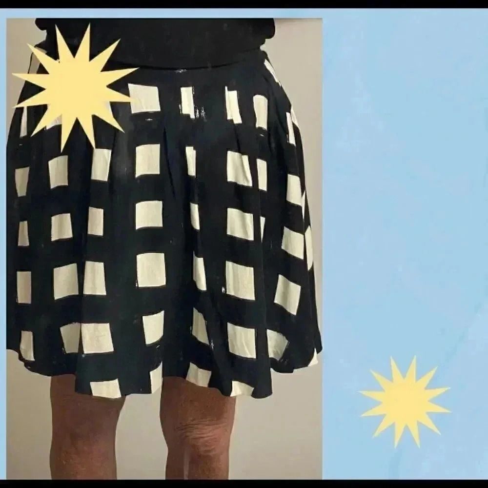 Gap mini skirt